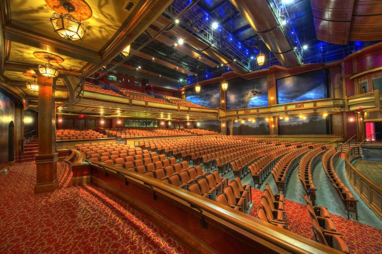 How to Choose The Best Seat in a Theater