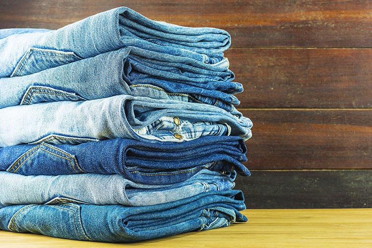 A Fashionista’s Guide to Wearing Jeans