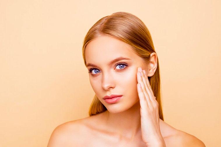 How to Avoid Flaky and Dry Skin During Winter